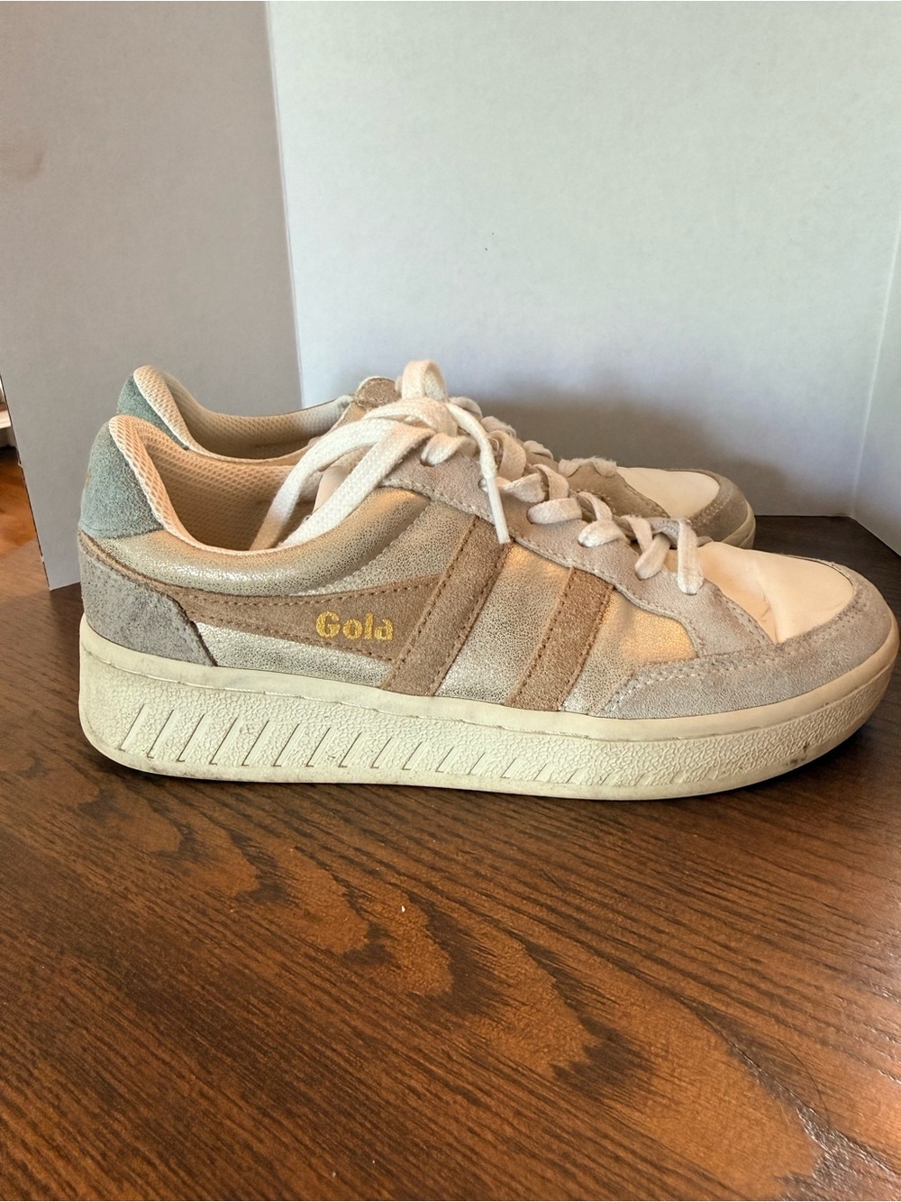 Gola Women's Superslam Blaze II sneakers. Women’s size 7